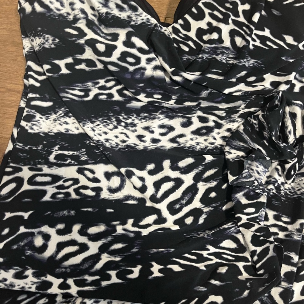 MagicSuit Tankini - Picture 5 of 6